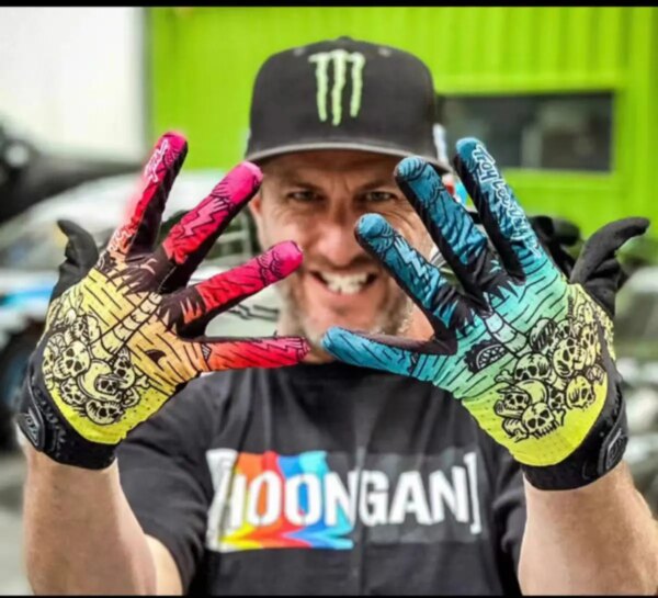 24 guantes de moto de bicicleta Pro Circuit Foyl con patrón de calavera colorido personalizado de 3 colores nuevos modelos 24