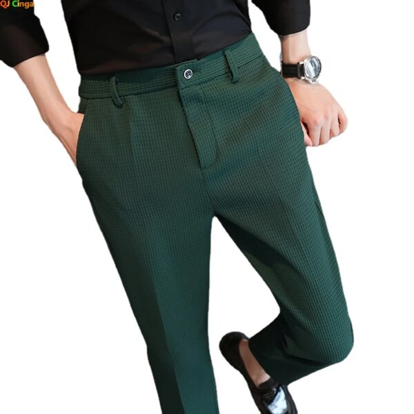 Pantalones de traje verde oscuro, Pantalones ajustados a la moda para Hombre, Pantalones para Hombre jóvenes de estilo coreano, Pantalón negro, blanco, caqui y marrón, 29-36 38