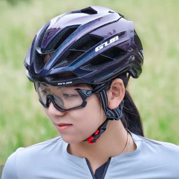 GUB-casco de bicicleta ultraligero con quilla 3D, casco de ciclismo para hombre y mujer, Casco de Bicicleta de carretera MTB, gorros de seguridad para patinete, casco de motocicleta