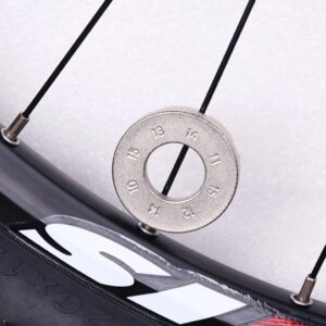 Llave para radios de bicicleta, ajustador de Metal para bicicletas, mantenimiento, reparación de llantas, ajuste de pezón, profesional, plateado