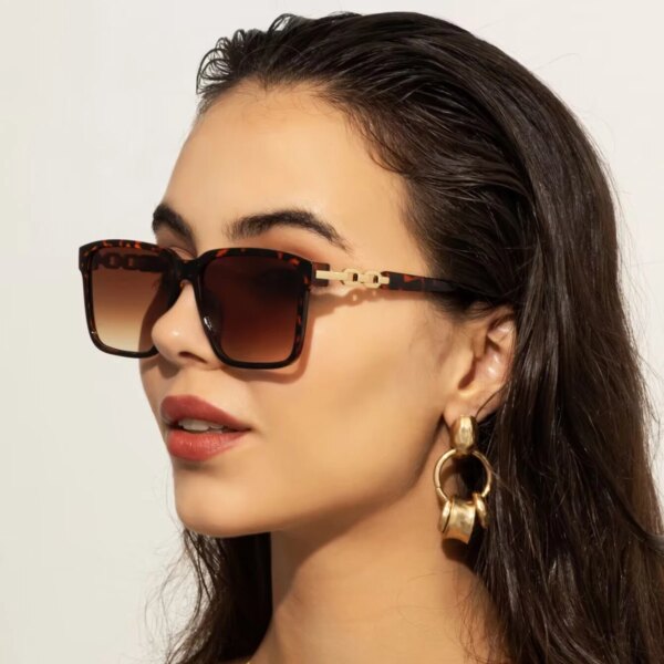 Gafas de sol de moda para ciclismo para mujer, accesorios de gafas de sol de estilo cuadrado, lentes degradados Anti-UV400, gafas de marca de lujo para mujer