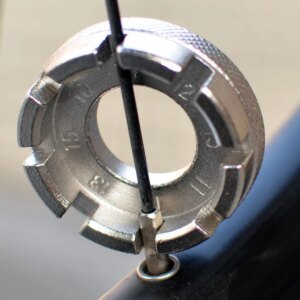Llave de pezón de radios de 8 vías para bicicleta portátil, llave de borde de rueda, herramienta de reparación de bicicletas, llave ajustable