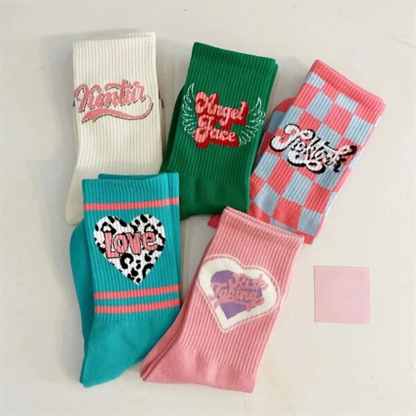 Calcetines largos para mujer con estampado de corazón de amor, calcetines de algodón para ciclismo de invierno a la moda, calcetines calentadores de piernas Kawaii de estilo coreano bonitos para mujer