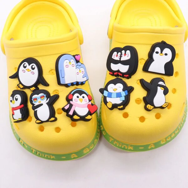 1-9 Uds. Varios pingüinos encantadores PVC hebilla de zapato dijes animales zapatillas decoraciones DIY niños regalo de cumpleaños